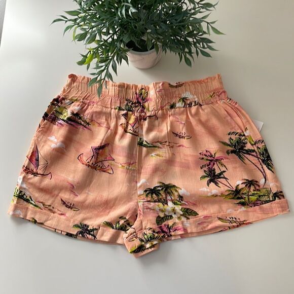 NWT Forever 21 high waist Hawaiian shorts.  Rayon and Linen.  Size Large. - Picture 1 of 5